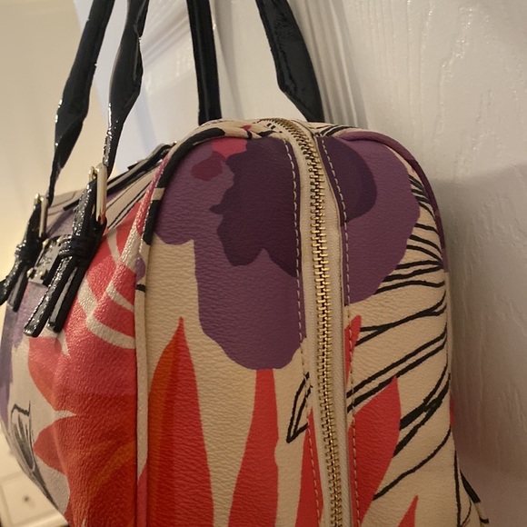 Floral Kate Spade bag w/ matching scarf - Picture 5 of 8